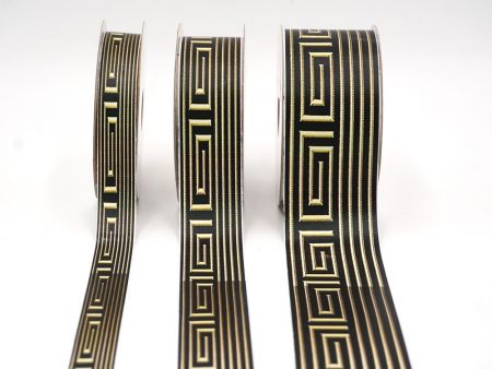 Goldenes Labyrinth Geometrisches Jacquardband_AI-KN